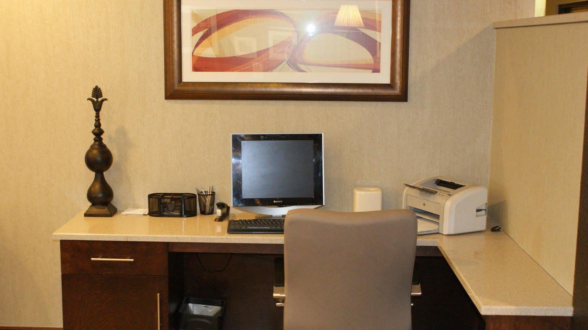 Hampton Inn St. Louis-Chesterfield Zewnętrze zdjęcie